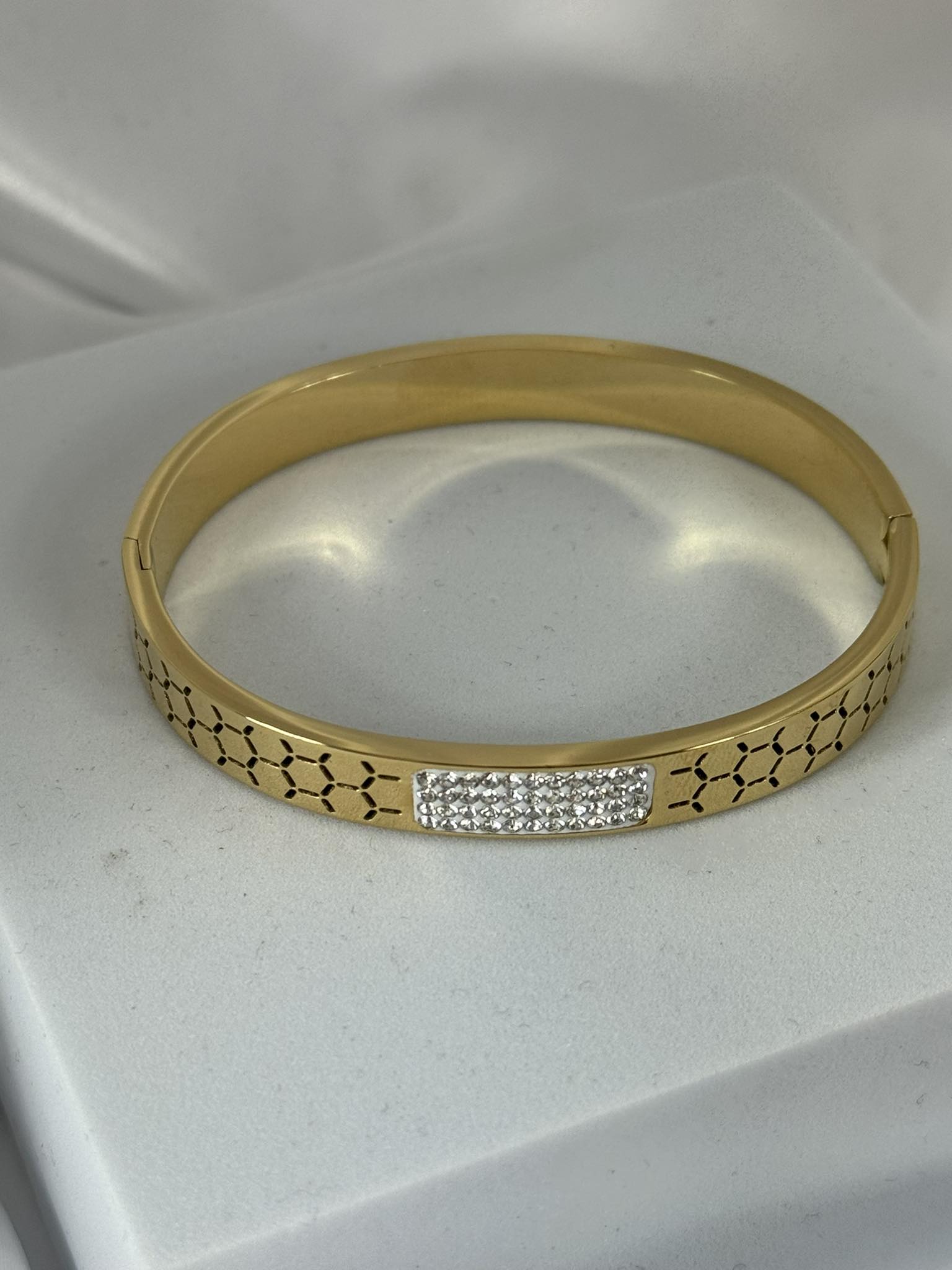 Bransoletka sztywna wysadzana cyrkoniami bangle stal nierdzewna pozłacana b168 - obrazek 3